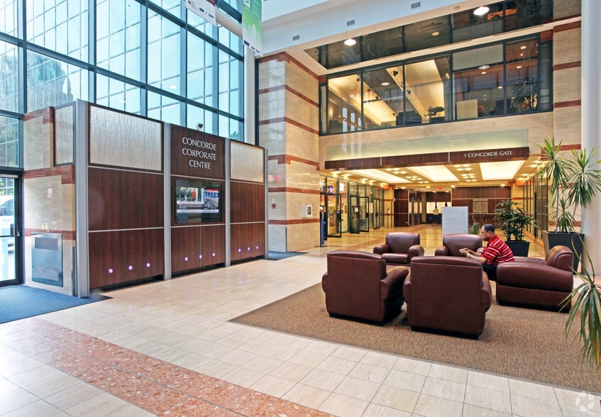 1 Concorde Gate, Toronto, ON for lease - Interior Photo - Image 2 of 6