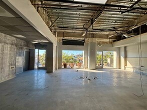 970 Monument St, Pacific Palisades, CA for lease Interior Photo- Image 1 of 3