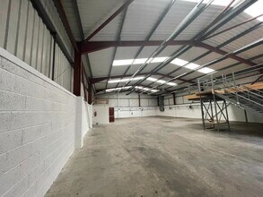 Kiln Hl, Slaithwaite for lease Interior Photo- Image 1 of 2