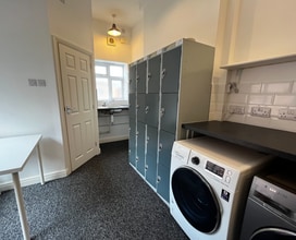 8 The Crescent, Spalding for lease Interior Photo- Image 1 of 3