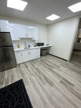 750 11th St SW, Calgary, AB for lease Interior Photo- Image 2 of 7