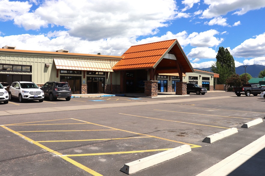 2593 US Hwy 2 E, Kalispell, MT for sale - Building Photo - Image 1 of 1
