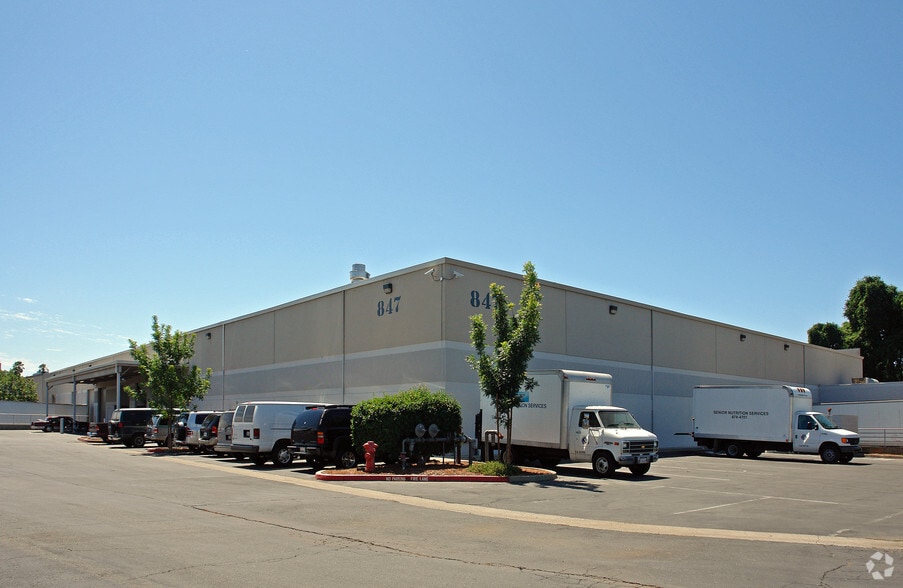 841-849 F St, West Sacramento, CA for lease - Building Photo - Image 3 of 9