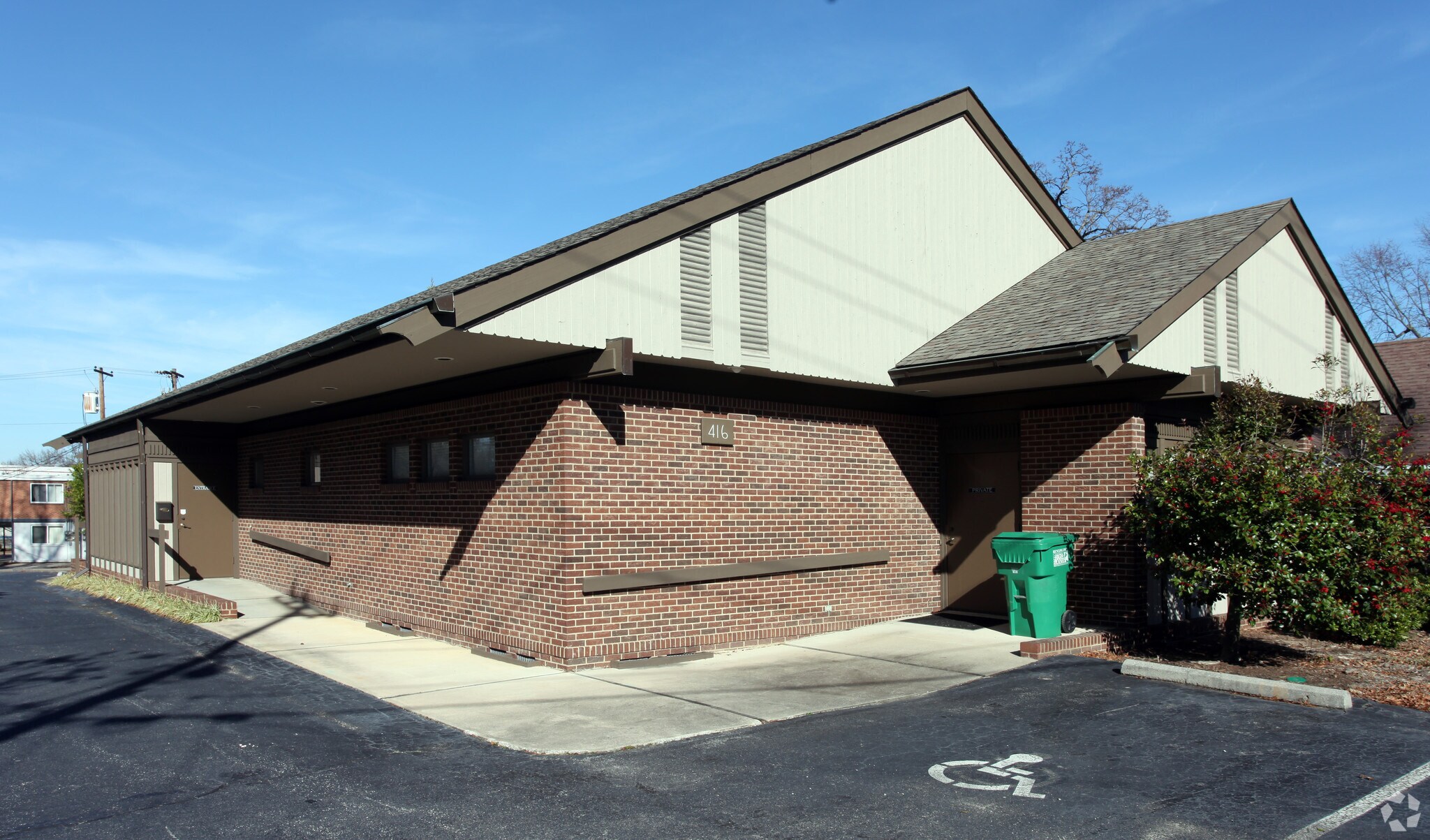 416 Gatewood Ave, High Point, NC for sale Primary Photo- Image 1 of 1