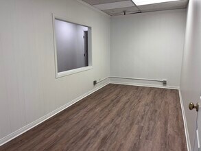 10814 Los Vaqueros Cir, Los Alamitos, CA for lease Interior Photo- Image 2 of 5