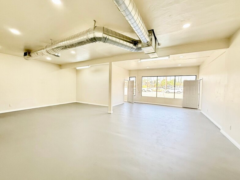 1630 Potrero Grande Dr, Rosemead, CA for lease - Building Photo - Image 3 of 8