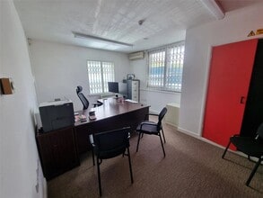 Charfield Rd, Kingswood for sale Interior Photo- Image 2 of 4
