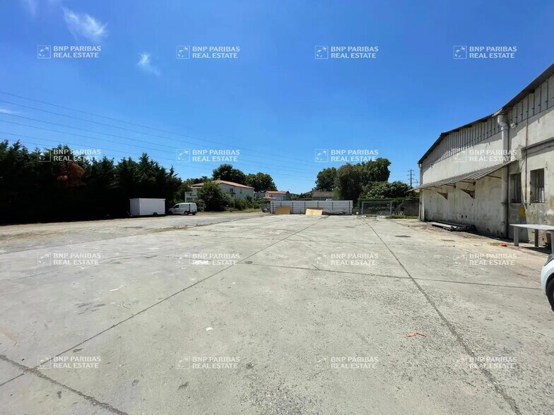 Flex in Toulouse for lease - Building Photo - Image 3 of 11