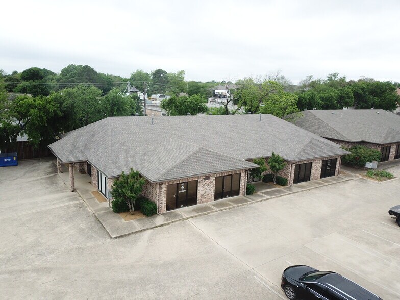 206 Elm St, Lewisville, TX for sale - Building Photo - Image 1 of 7