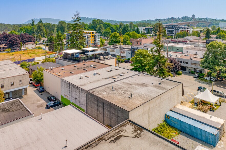 1448 Crown St, North Vancouver District, BC for lease - Building Photo - Image 3 of 3