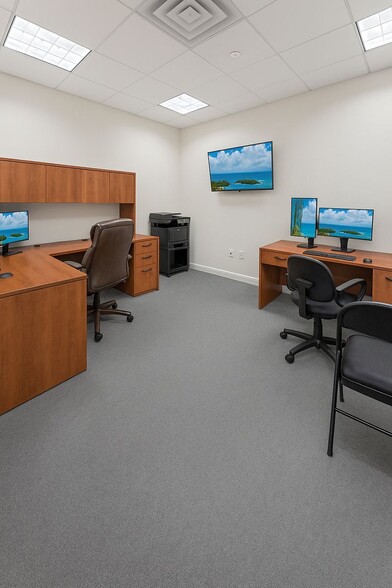 6 Drummond Pl, Red Bank, NJ for lease - Primary Photo - Image 1 of 18