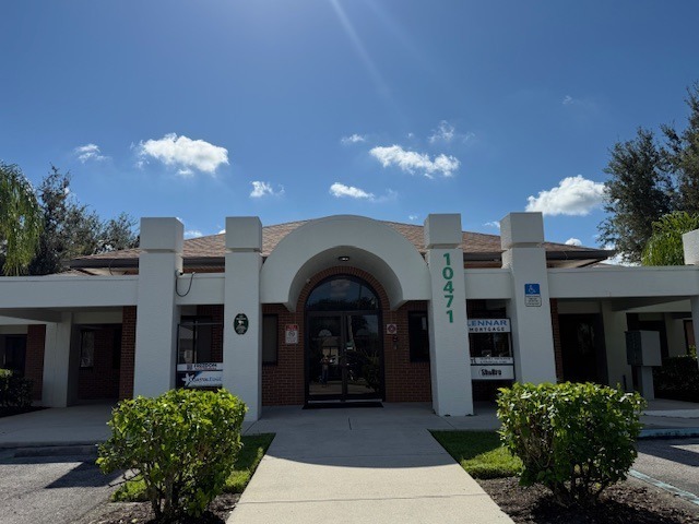 10471 Six Mile Cypress Pky, Fort Myers, FL for sale Primary Photo- Image 1 of 10