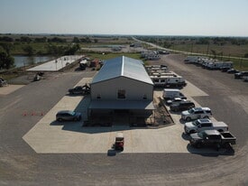 13239 S Interstate 35, Valley View TX - Warehouse