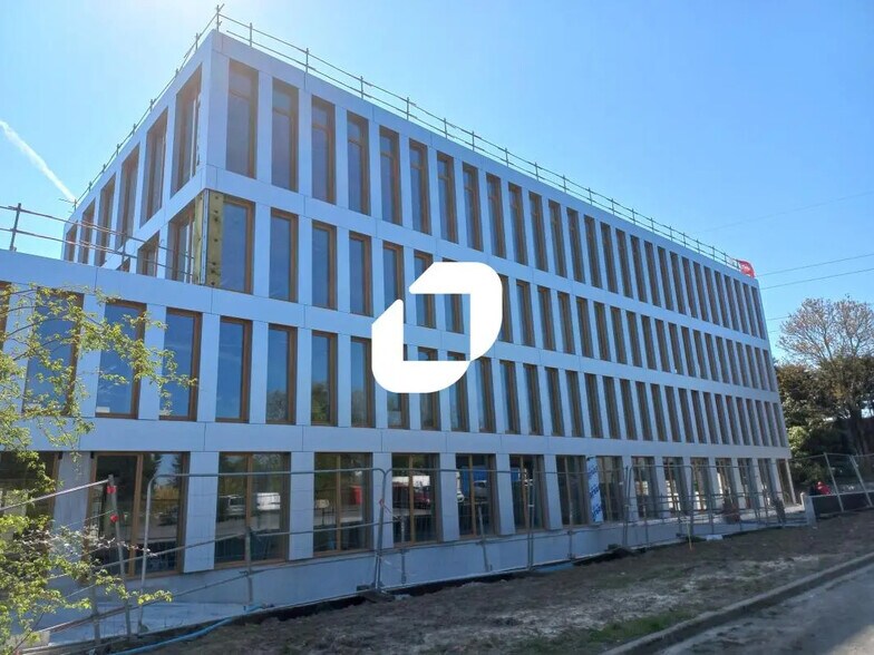 Office in Wasquehal for sale - Building Photo - Image 1 of 6