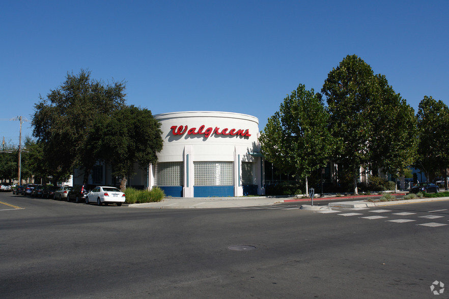 1401 Broadway, Sacramento, CA for lease - Primary Photo - Image 1 of 9