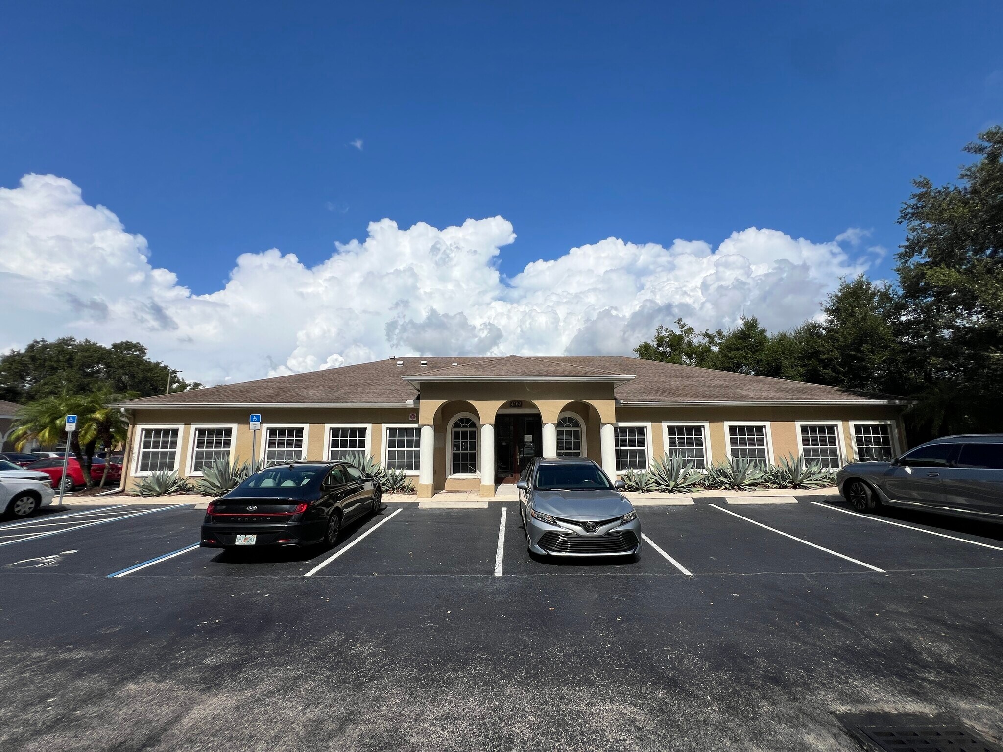 4260 W Linebaugh Ave, Tampa, FL for sale Primary Photo- Image 1 of 1