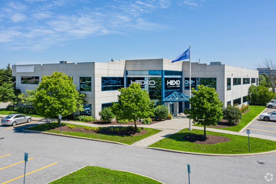 3000 Solandt Rd, Ottawa, ON for lease - Primary Photo - Image 1 of 7