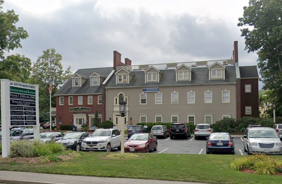 161 S Main St, Middleton, MA 01949