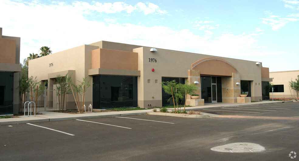 1976 E Baseline Rd, Tempe, AZ for lease - Building Photo - Image 2 of 8