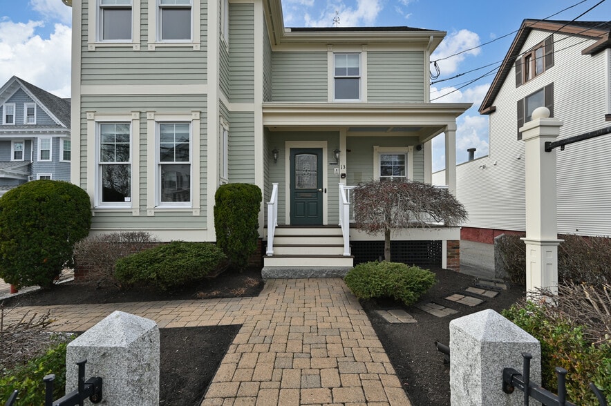 13 Bartlet St, Andover, MA for lease - Building Photo - Image 3 of 34