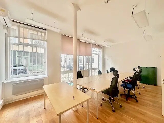 Office in Paris for lease - Building Photo - Image 1 of 12