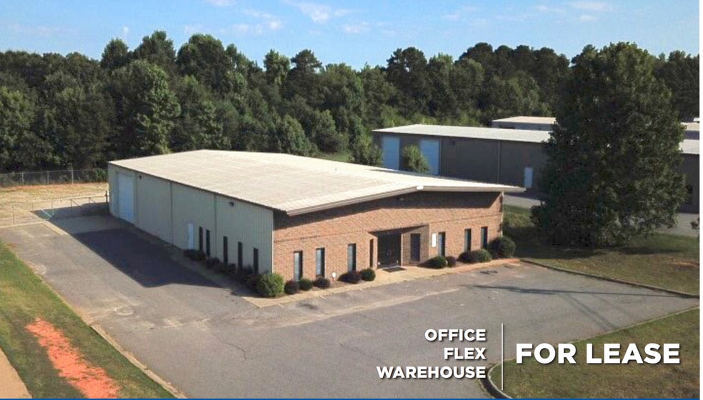 3547 Denver Dr, Denver, NC 28037 3547 Denver Dr, Denver, NC 28037