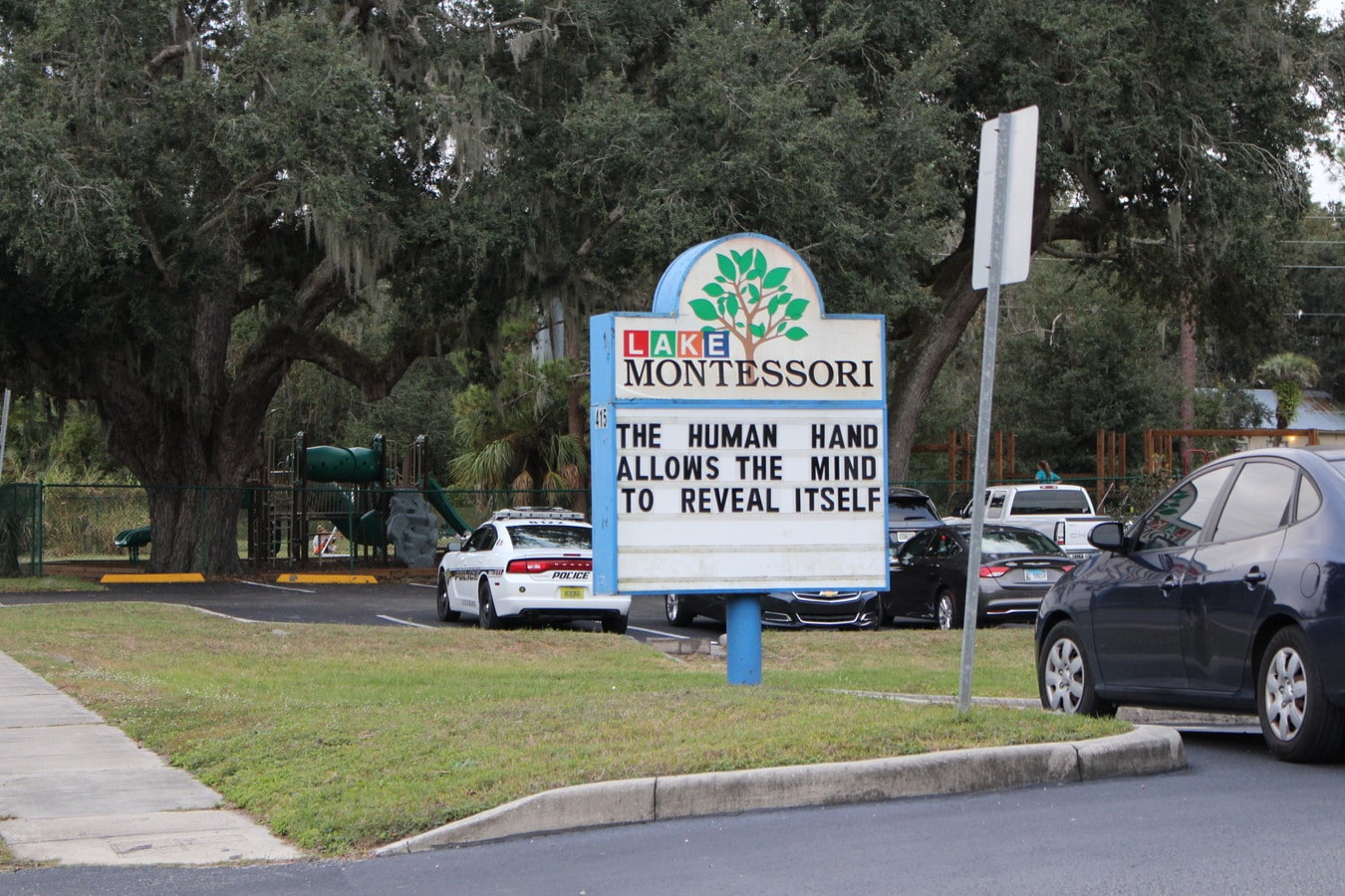 415 Lee St, Leesburg, FL 34748