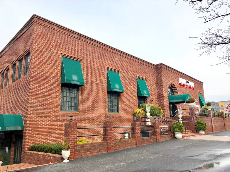 3 Pratt Blvd, Glen Cove, NY for sale - Other - Image 1 of 1