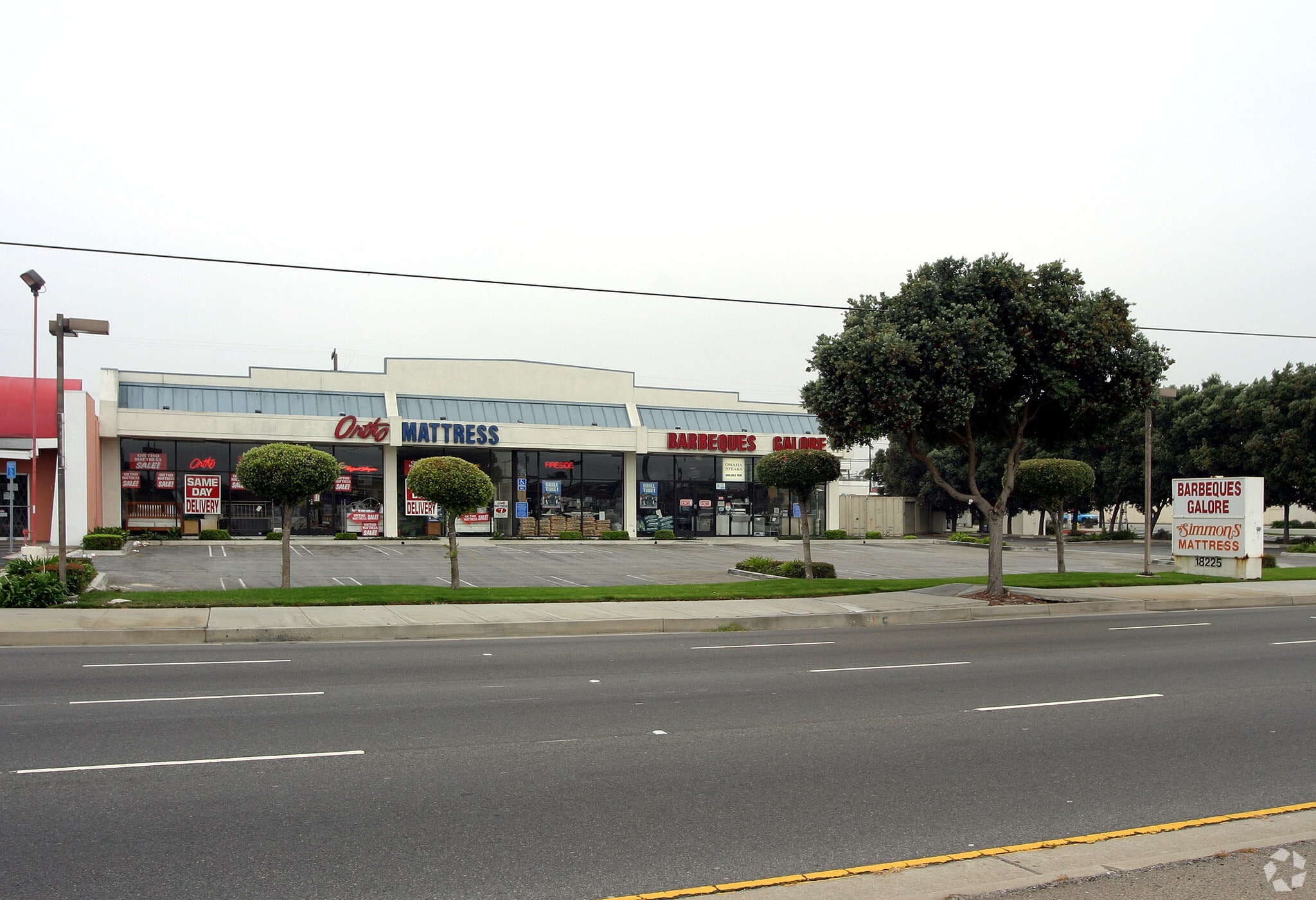 18225 Hawthorne Blvd, Torrance, CA for lease Primary Photo- Image 1 of 11