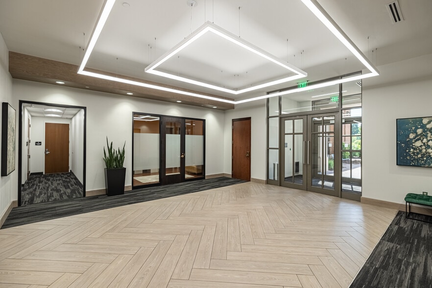 4480 Cox Rd, Glen Allen, VA for lease - Interior Photo - Image 2 of 10