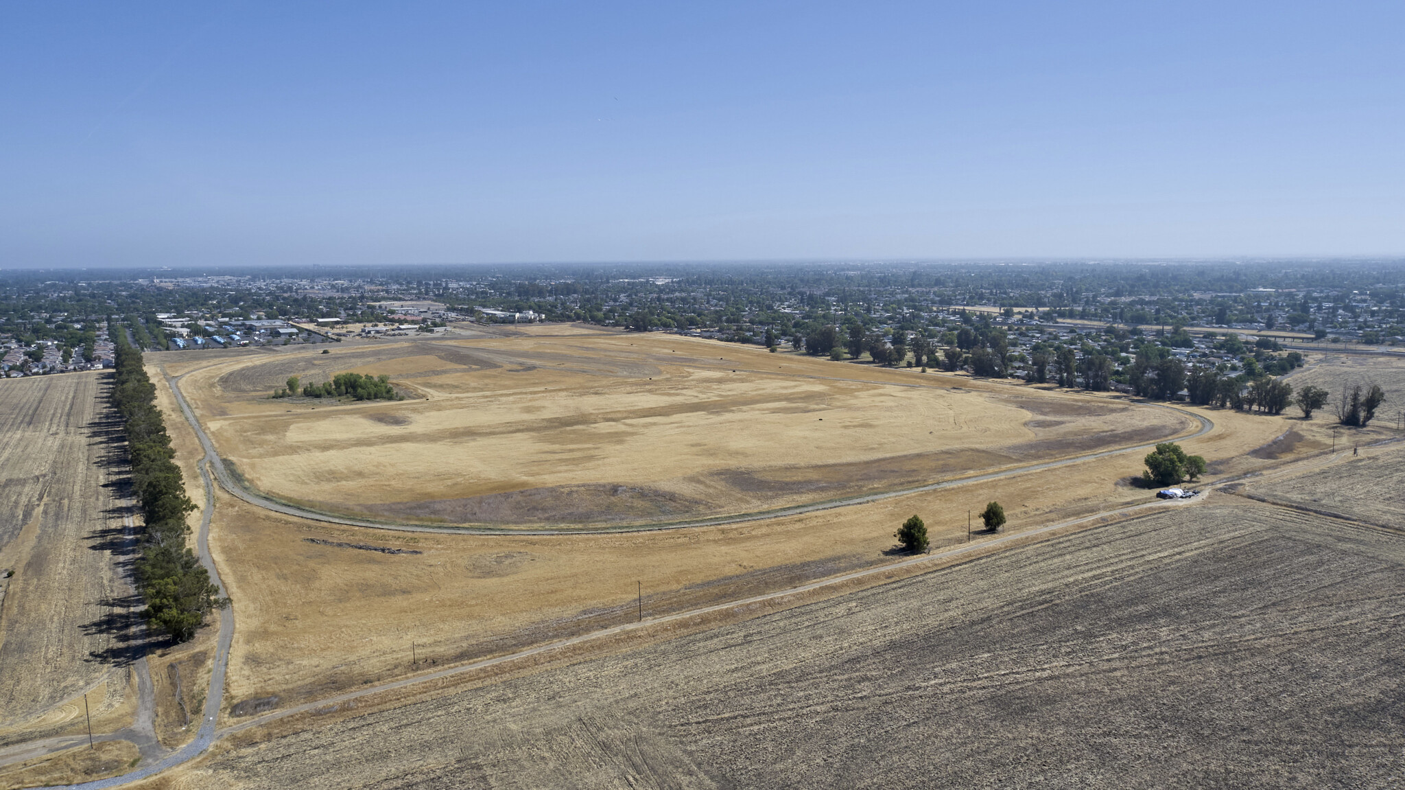 3100 Meadowview Rd, Sacramento, CA 95832 - Meadowview Acres | LoopNet.com