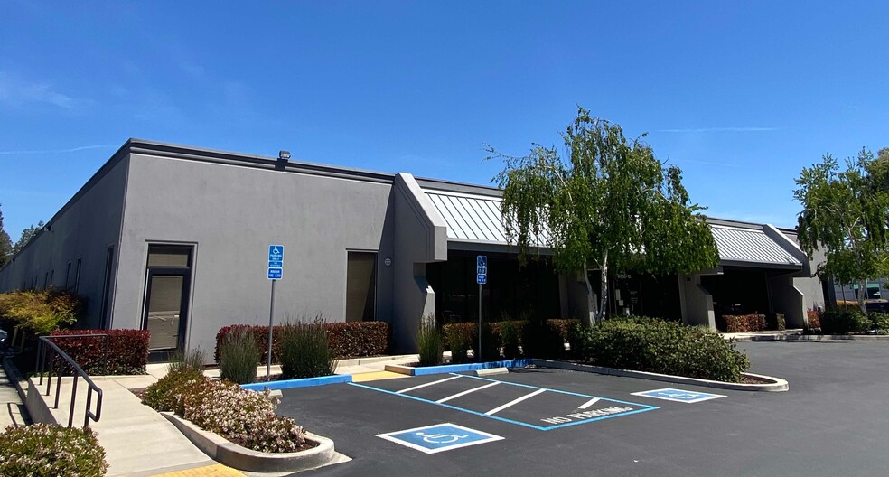 6850 Santa Teresa Blvd, San Jose, CA for lease - Building Photo - Image 1 of 11