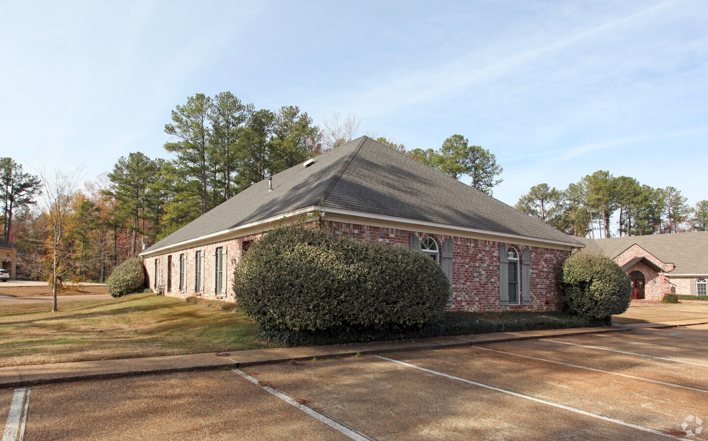 439 Katherine Dr, Flowood, MS 39232