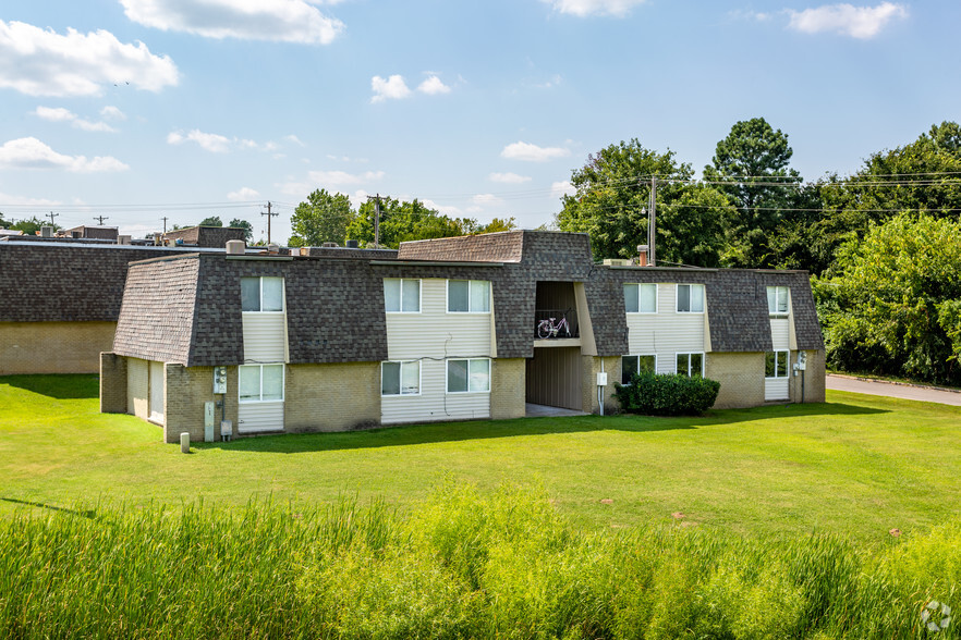 901 N Brown St, Sapulpa, OK for sale - Primary Photo - Image 1 of 1