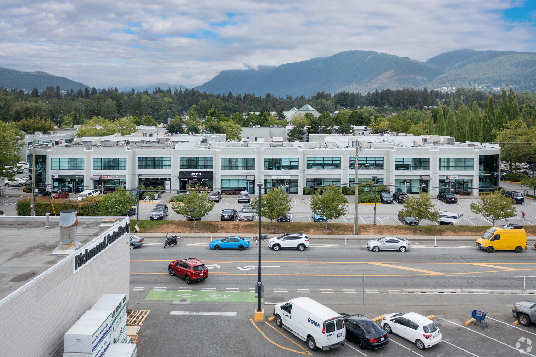 930 W 1st St, North Vancouver, BC for lease Building Photo- Image 1 of 10