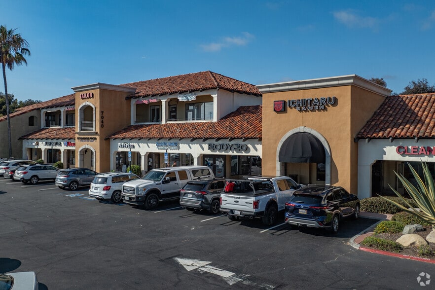 7030-7160 Avenida Encinas, Carlsbad, CA for lease - Building Photo - Image 1 of 14