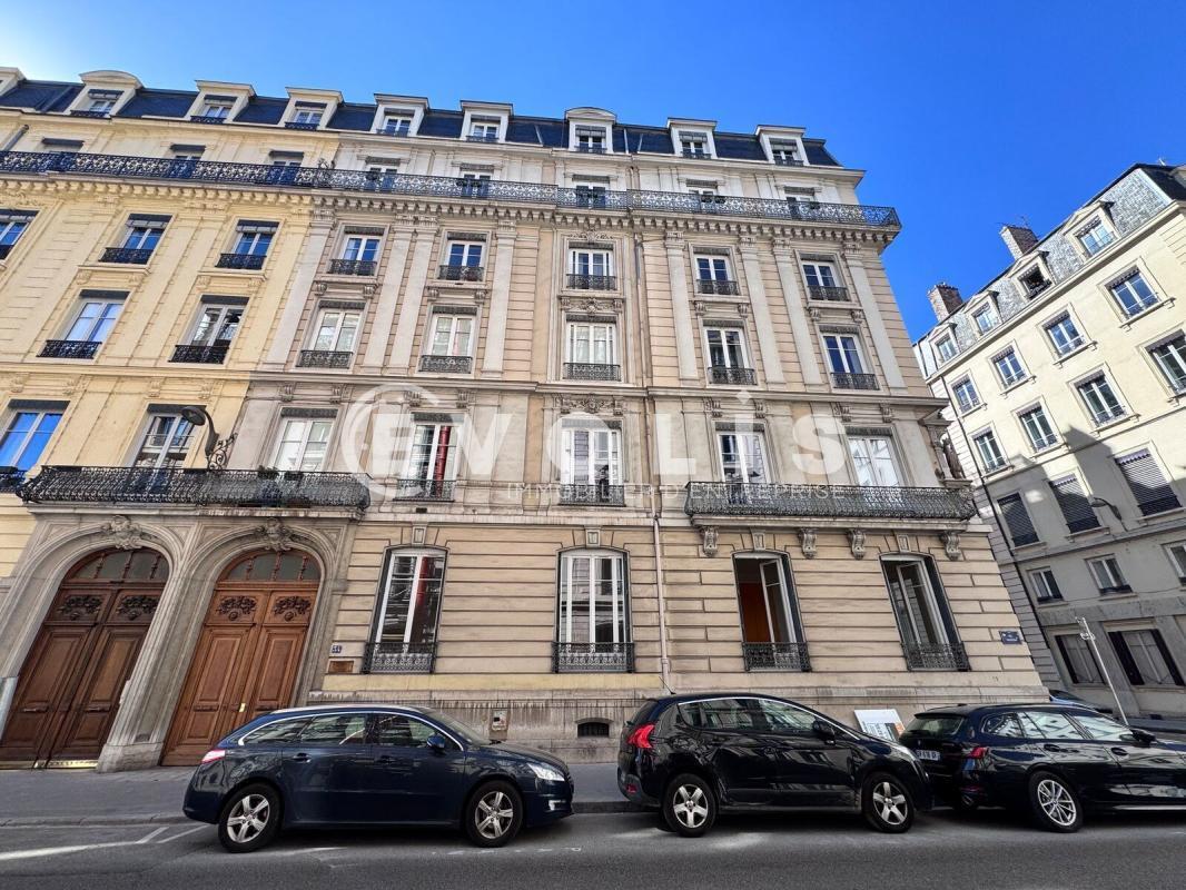 34 Rue Vaubecour, Lyon for lease Building Photo- Image 1 of 8
