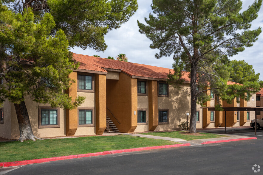 8215 N Oracle Rd, Tucson, AZ for sale - Primary Photo - Image 1 of 1