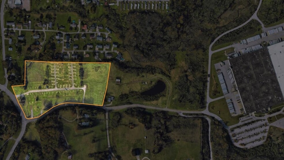 0 Pike St, Mineral Wells, WV for sale - Building Photo - Image 2 of 29