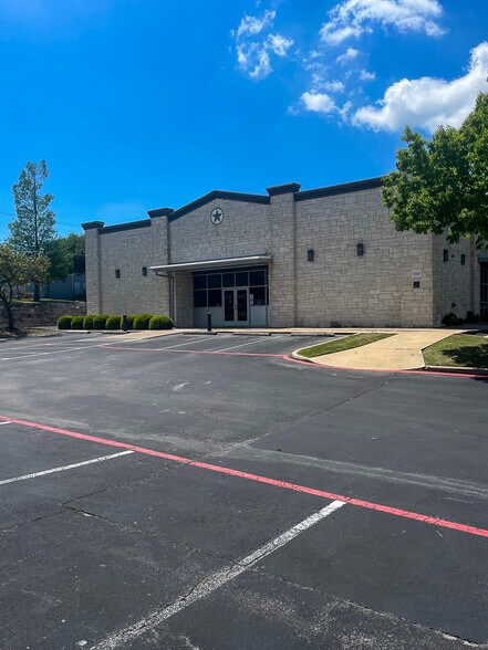 15806 Windermere Dr, Pflugerville, TX for sale - Building Photo - Image 1 of 1