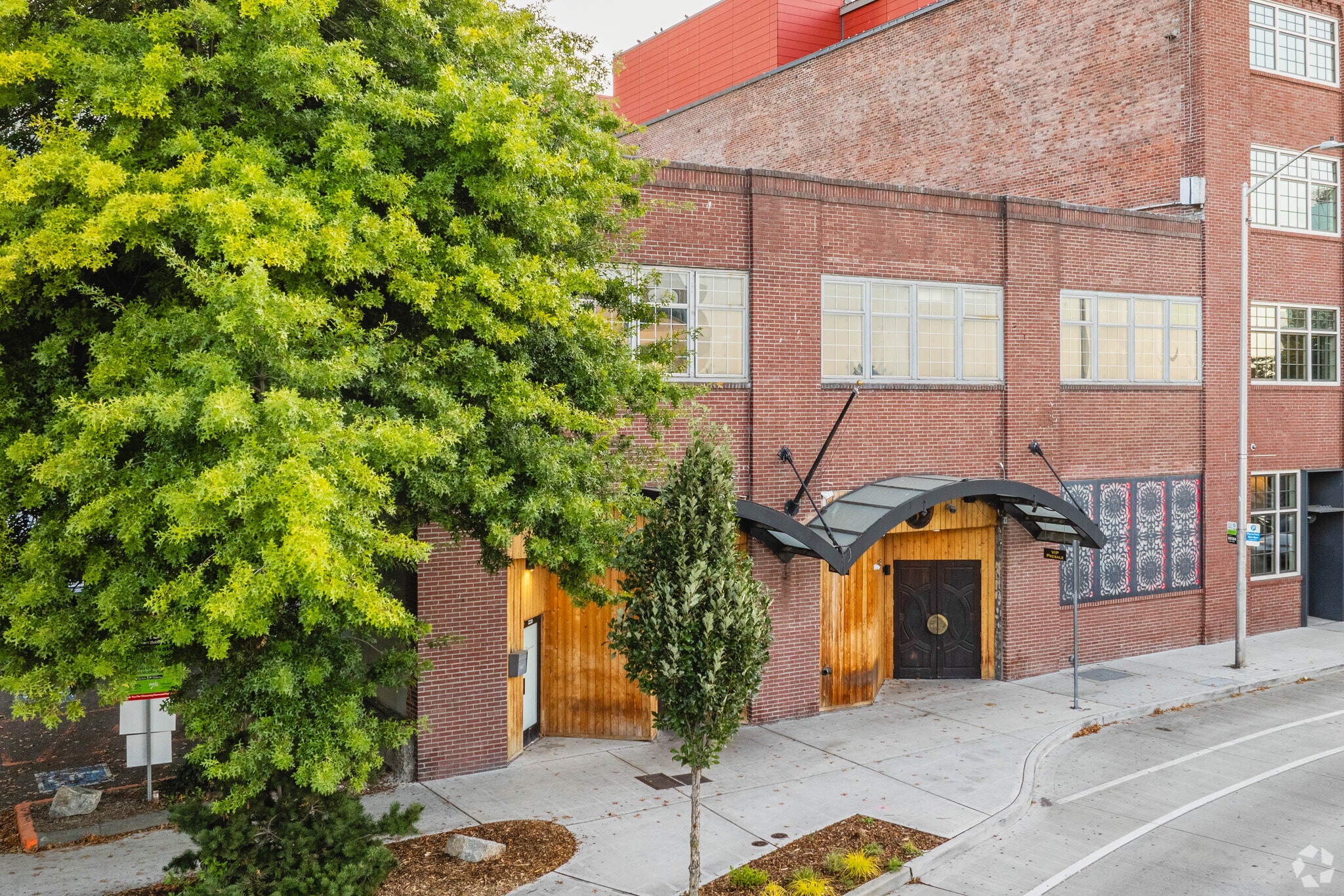 2218-2220 Western Ave, Seattle, WA for lease Building Photo- Image 1 of 7