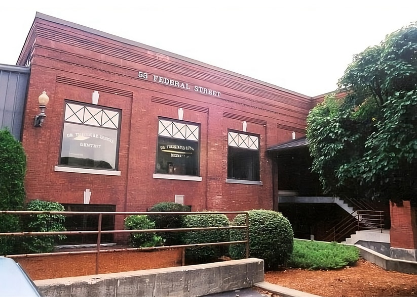 55 Federal St, Greenfield, MA 01301