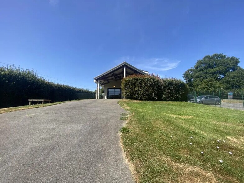 Office in La Chapelle-sur-Erdre for lease - Building Photo - Image 1 of 5