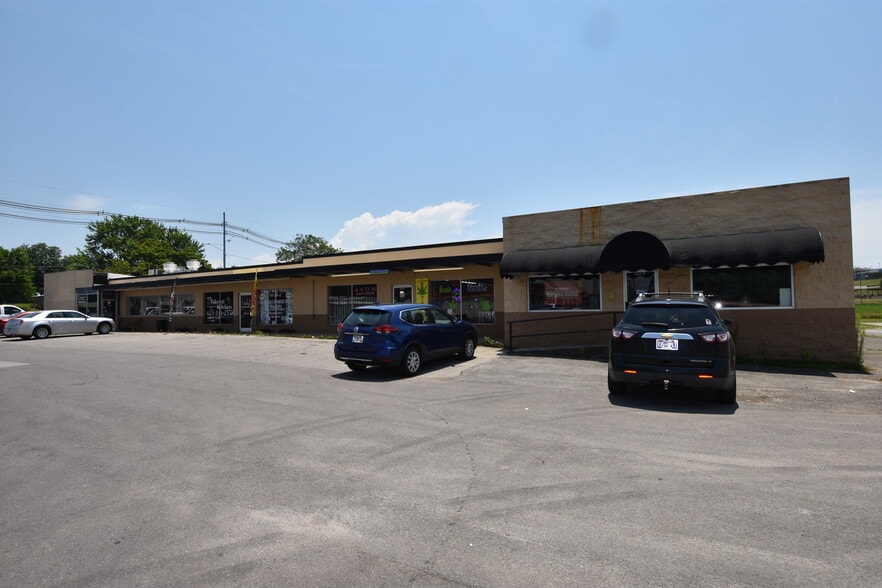 416 E North St, Sweetwater, TN for sale - Building Photo - Image 1 of 13