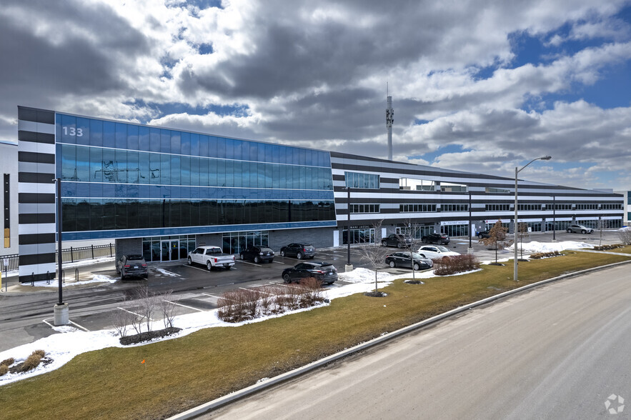 133 Milani Blvd, Vaughan, ON for lease - Building Photo - Image 3 of 6