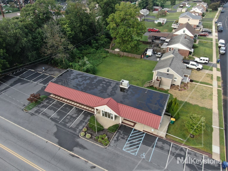 35 S Dwight St, West Lawn, PA for sale - Building Photo - Image 2 of 36