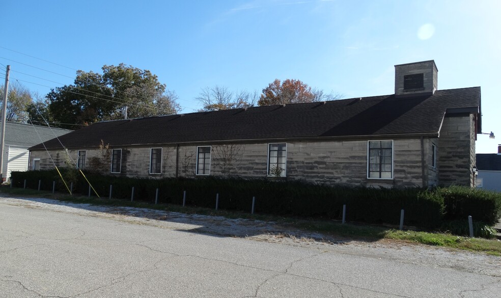 902 Barker ave, Evansville, IN for sale - Building Photo - Image 3 of 36