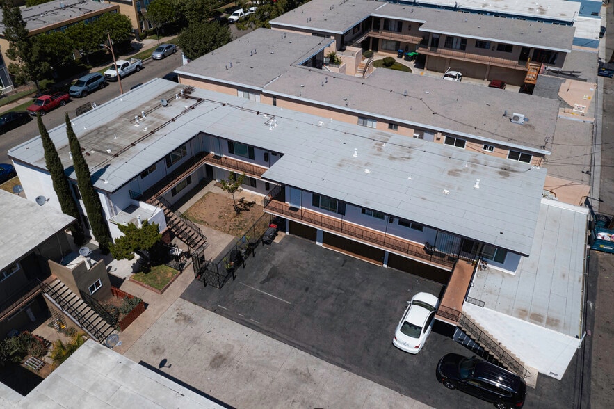 218 W Wilson Ave, Orange, CA for sale - Building Photo - Image 1 of 23