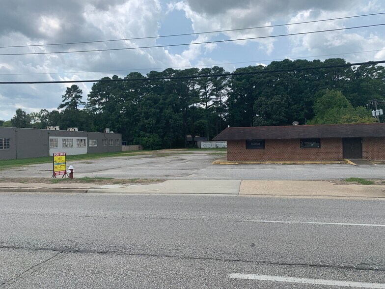 10751 Jefferson Ave, Newport News, VA 23605 10751 & 10753 Jefferson