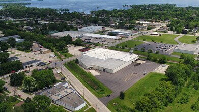 413 E Murdock Ave, Oshkosh, WI - Aerial map view - Image1